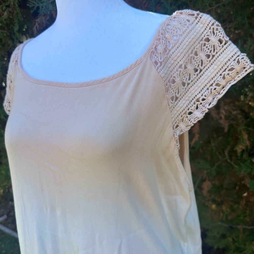 Women’s Mind Set by XCVI Beige Asymmetrical Scoop Neck Lace Trim Dress Size L - Picture 4 of 11